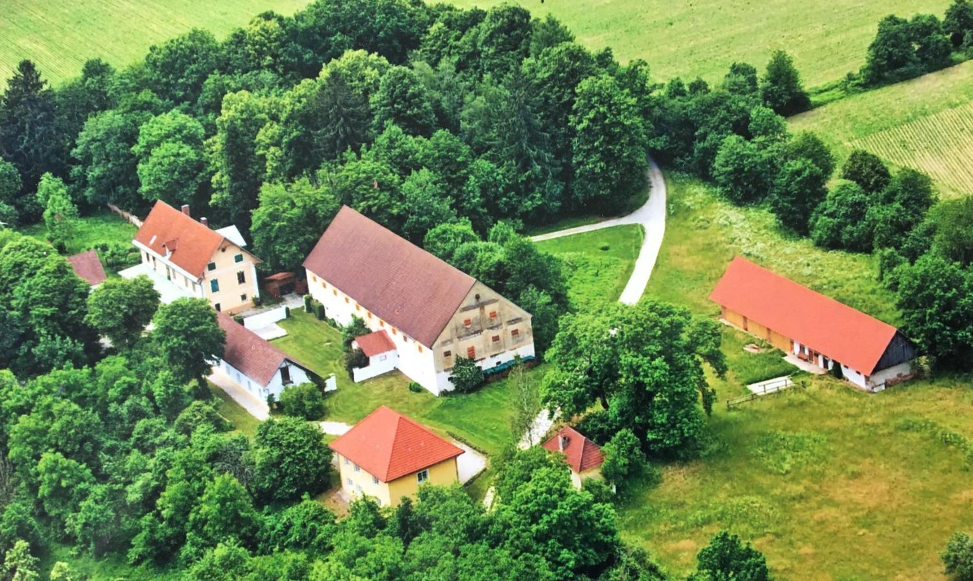 Skorianzhof Hotel Eberndorf Ngoại thất bức ảnh